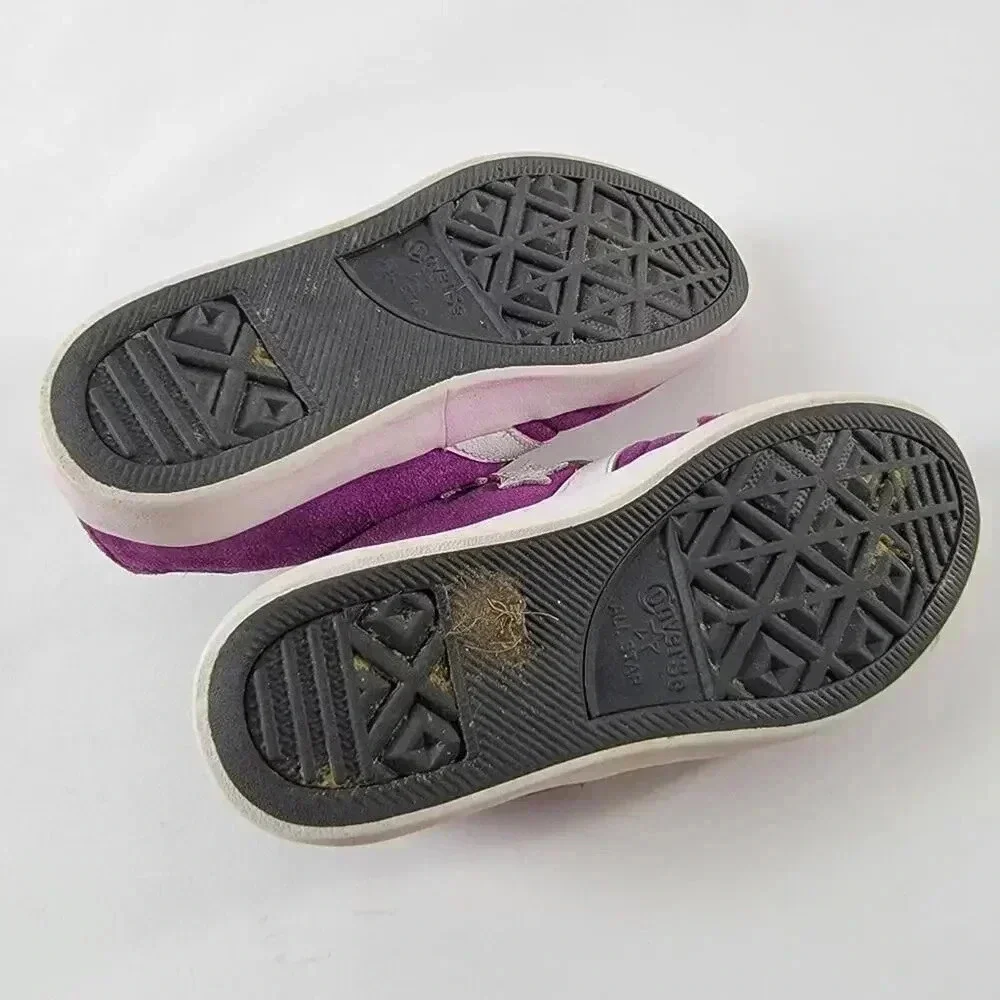 Converse Chuck Taylor One Star Low Top Sneakers - 2C